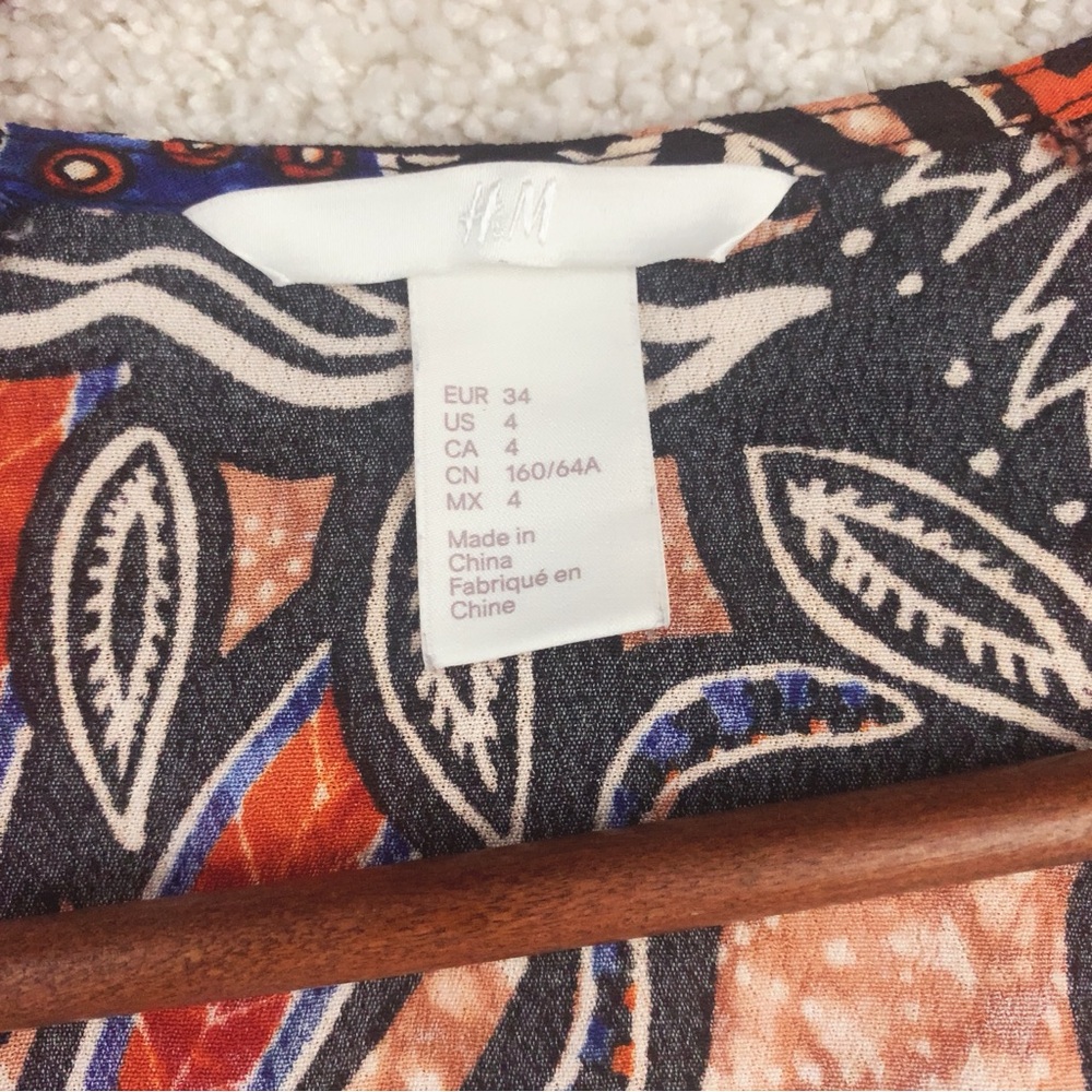 H&M Multicolor Patterned Top - Picture 8 of 9